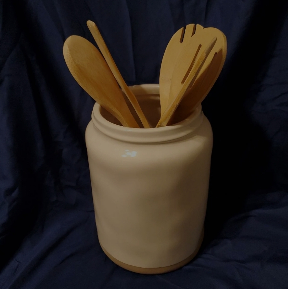 Rae Dunn Pasta Canister - Picture 3 of 3